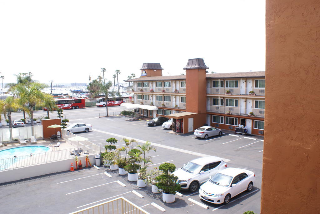 Days Inn Harbor View San Diego Extérieur photo