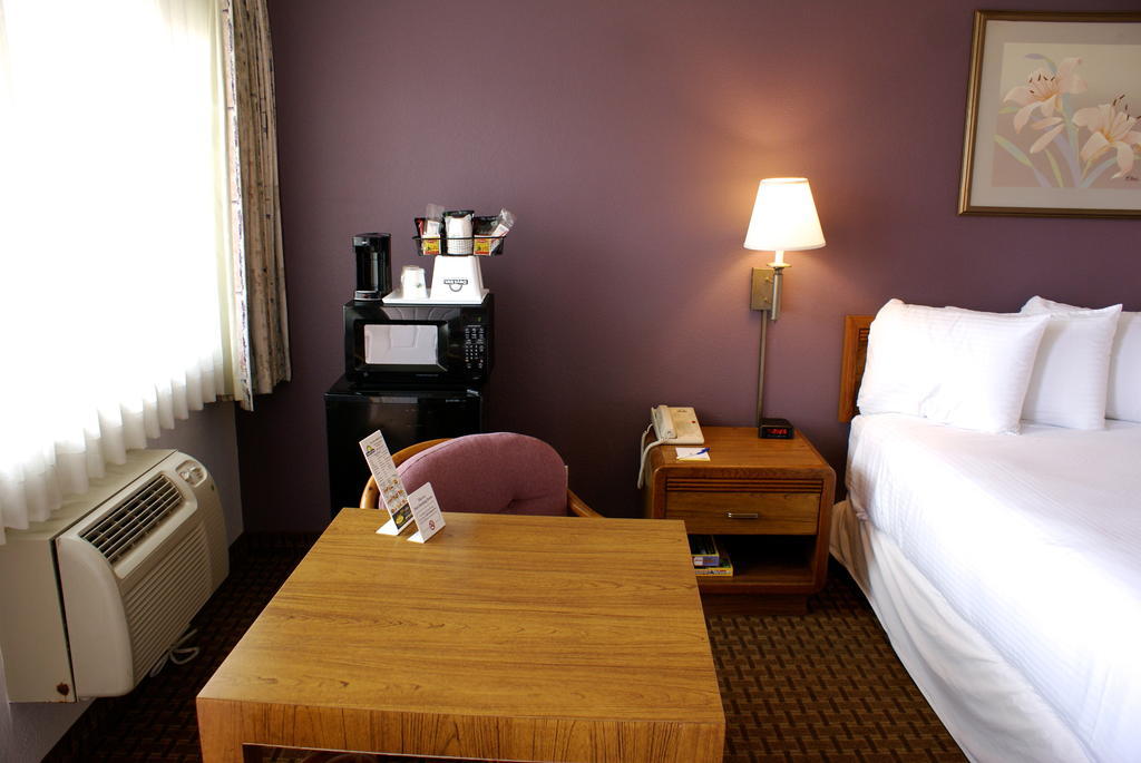 Days Inn Harbor View San Diego Extérieur photo